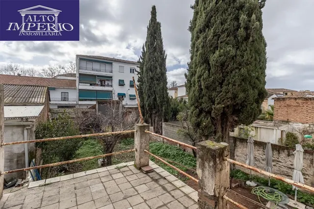 Casa con Parcela a Reformar en Granada — 26