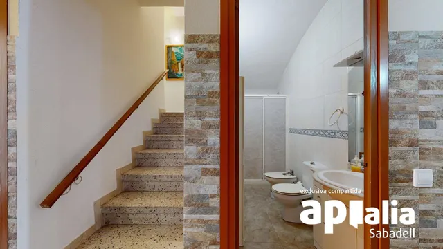 AMPLIA CASA AL CASC ANTIC DE BARBERÀ DEL VALLÉS — 20