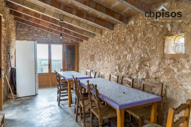 SE VENDE EXCLUSIVA FINCA RÚSTICA EN FELANITX — 40