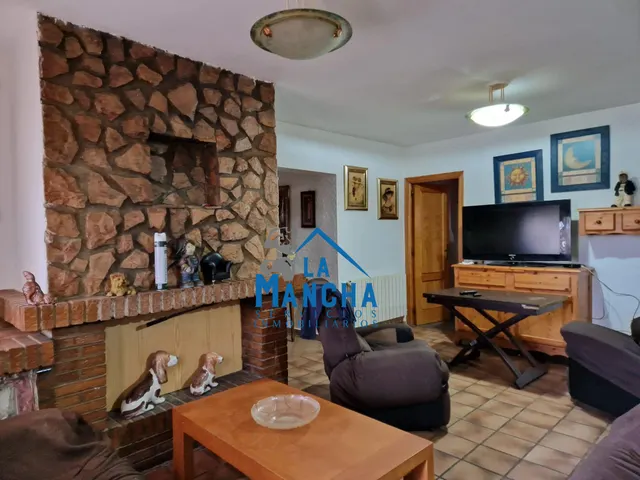*180.000€* inmobiliaria la mancha vende parcela en Albacete — 10