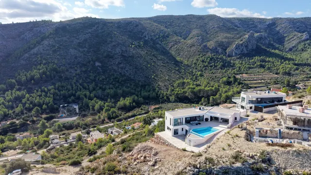Villa Solana. Villa nueva en venta con vistas panorámicas. Construcción lista para comenzar. Imágenes solo de ejemplo. — 39