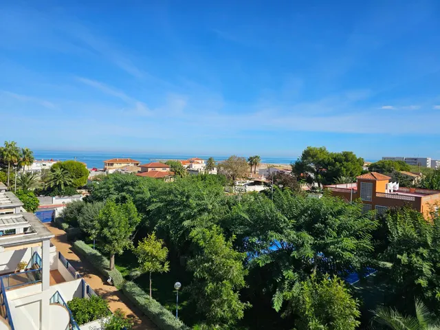 Ático dúplex en dénia: dos terrazas, vistas al mar y una urbanización para disfrutar todo el año — 25