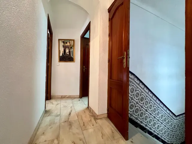 C. EXCLUSIVA CASA EN LA JUDERÍA A 5 MINUTOS DE LA MEZQUITA-CATEDRAL CON GARAJE Y ASCENSOR — 27