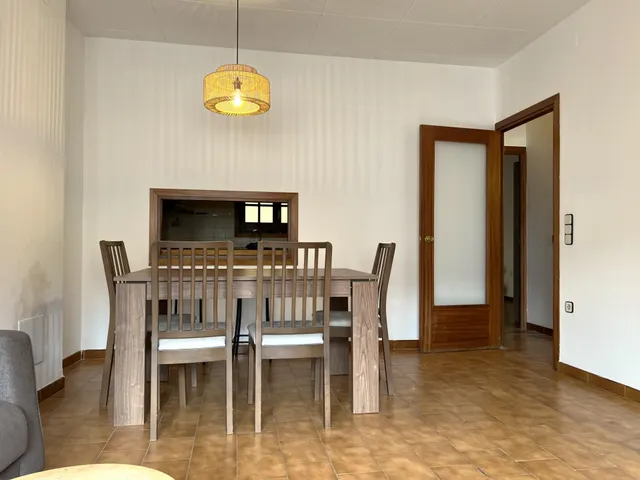 Piso con encanto y gran potencial en el centro de Sant Pere Pescador — 8