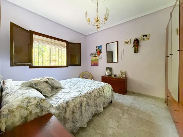 Casa con terreno, olivos y acceso al río Aguascebas — 18