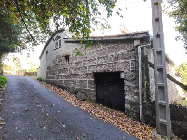 CASA independiente, con pequeño terreno. Nogueira de Ramuin — 5