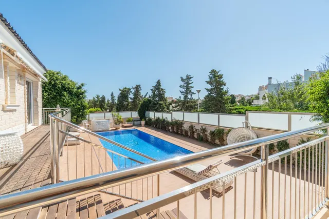 Villa 5 habitaciones 419m² en venta - Torre la mata — 38