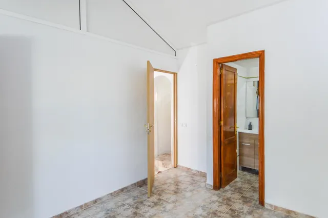 Dúplex con 3 dormitorios y vistas al mar en Loma Dos: Proyecto con alto potencial de reforma — 29