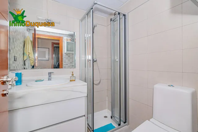 Ático duplex con terraza de 61 m2, plaza de aparcamiento, trastero, piscina comunitaria, padel - PTS. — 11