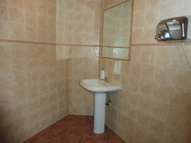 ¿ LOCAL COMERCIAL CON NEGOCIO CONSOLIDADO? ¿ O TU NUEVA CASA ESQUINERA CON ZONAS COMUNES ? — 23