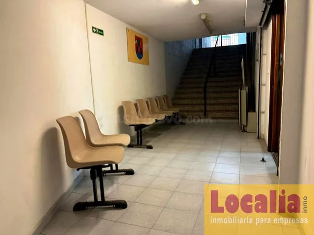 Alquiler de local 150 metros en Santander. - foto 5