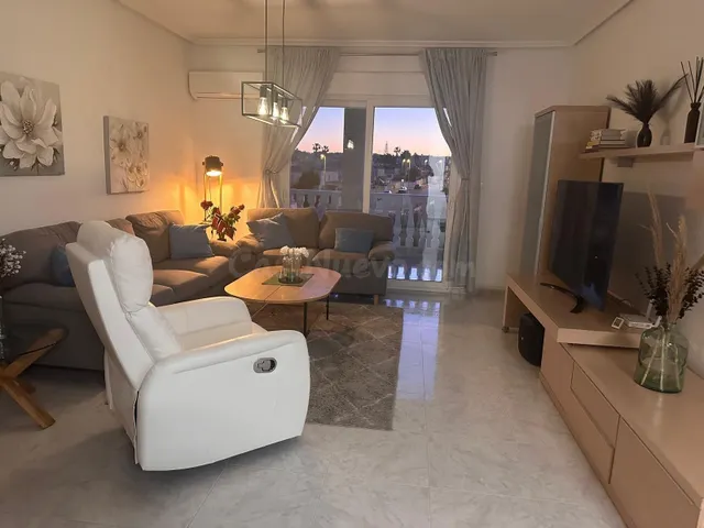 Apartamento de 2 dormitorios cerca del Boulevard La Zenia •  - foto 2