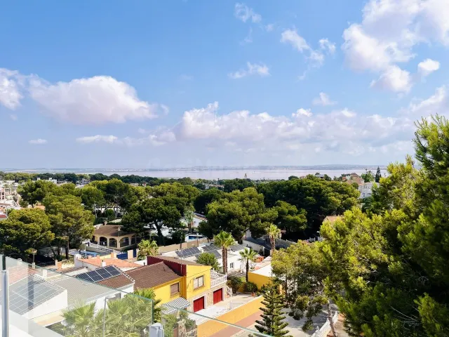 Villa 6 habitaciones 218m² en venta - Urbanización Perla del - foto 3