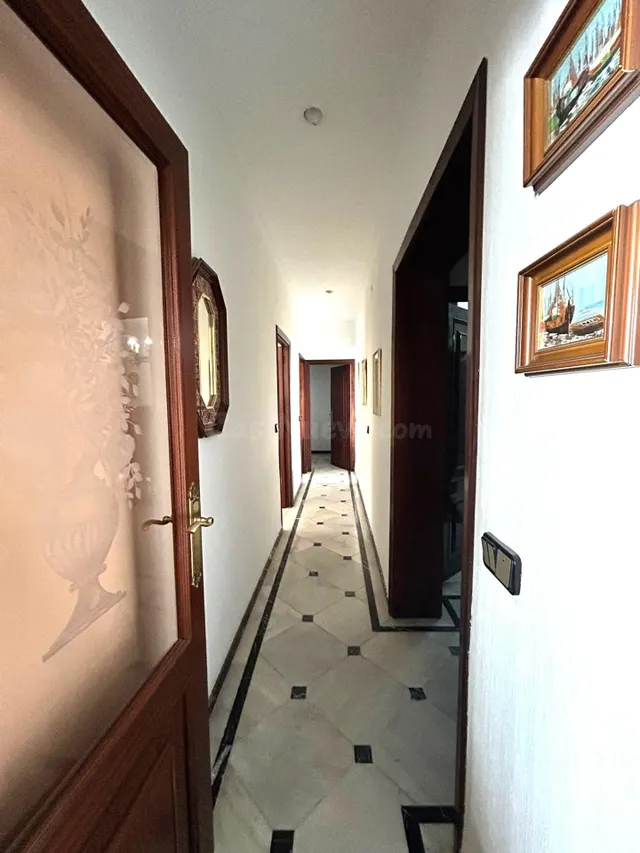 Casa en Alcolea del Río con 6 habitaciones, cochera y doble  - foto 5