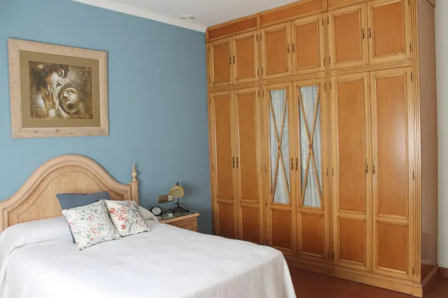 CHALET CON ENCANTO EN TERRENO RUSTICO — 8