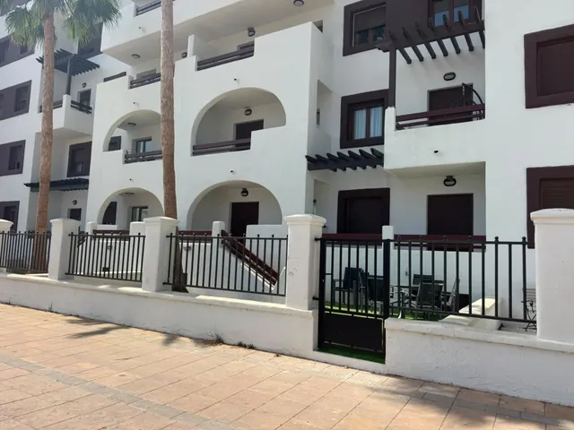 Apartamento   en Serena Golf: Terraza, Patio Privado y Ocio en un Entorno Exclusivo — 9