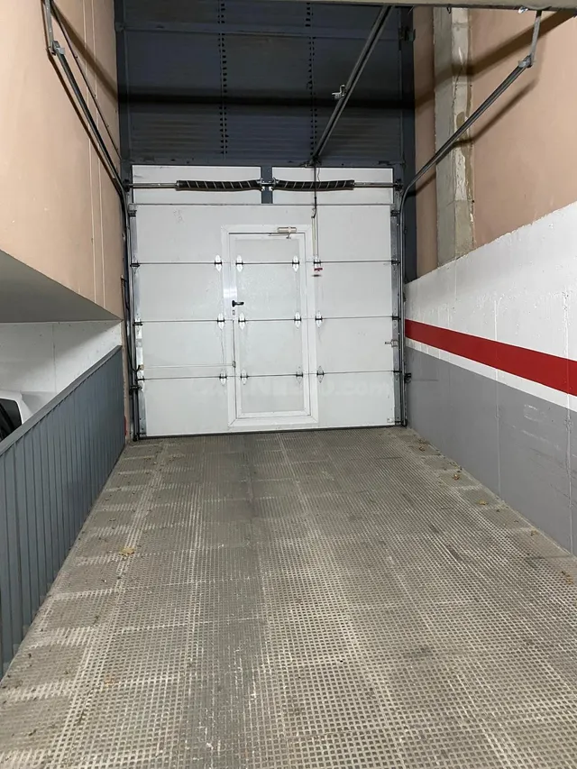 PLAZA DE GARAJE CERRADA CON EXCELENTE ACCESO - foto 4
