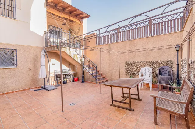 CHALET PAREADO CON PISCINA COMUNITARIA, CIJUELA — 11