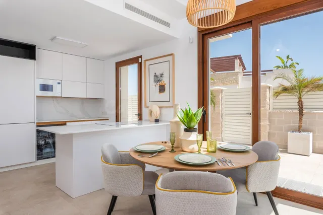 Villa 3 habitaciones 90m² en venta - Zona nudista - foto 4