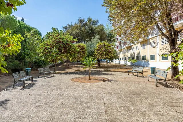 Piso reformado con espectaculares vistas de Sevilla, piscina y garaje doble en Mairena del Aljarafe — 13
