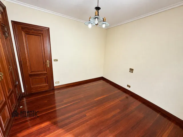 Piso 4 habitaciones 133m² en venta - Hispanidade — 50