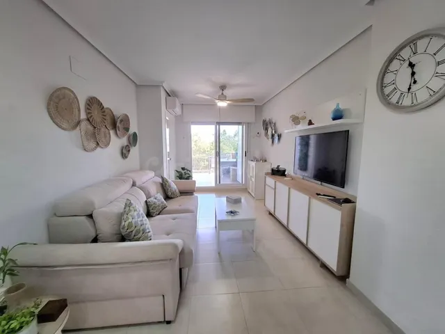 Primera línea de mar, totalmente reformado