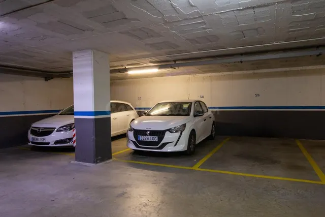 SE VENDE PLAZA DE PARKING EN CAN LLONG, SABADELL - foto 2