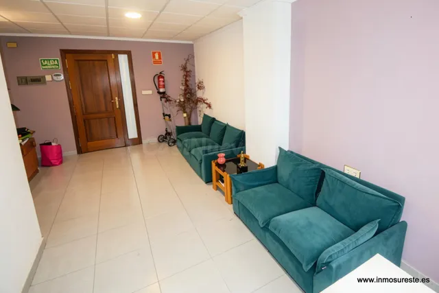 ¡Novedad! Venta de entresuelo, zona Reyes Católicos, 146 m2 - foto 5