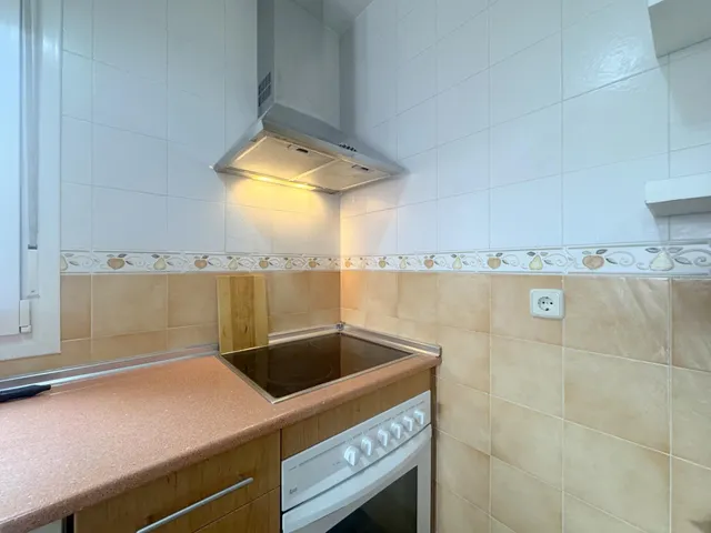 Amplio piso con 3 dormitorios, terraza y excelentes vistas en Las Navas del Marqués — 18