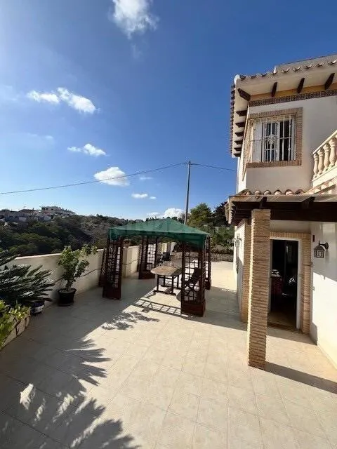 Casa Independiente en La Mata: Luz, Espacio y ubicación perf - foto 3