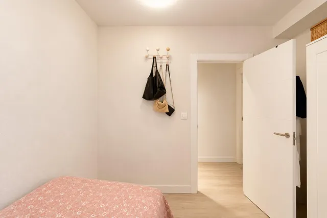 Piso reformado de 113 m2 en pleno centro de Murcia con 4 dormitorios y 2 baños — 33