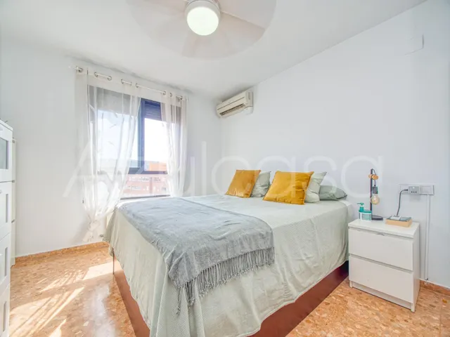 Ático en venta de 2 dormitorios y 2 baños en Gran Vía, Alicante — 26