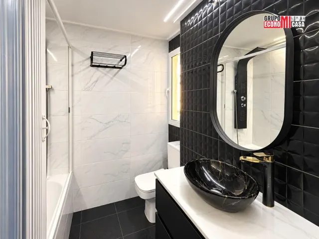 Vivienda de 3 dormitorios con balcón en Plaza Madrid, Elche (Alicante) — 19