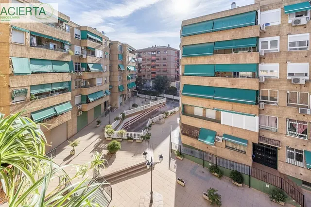 PISO EN CARRETERA DE MALAGA