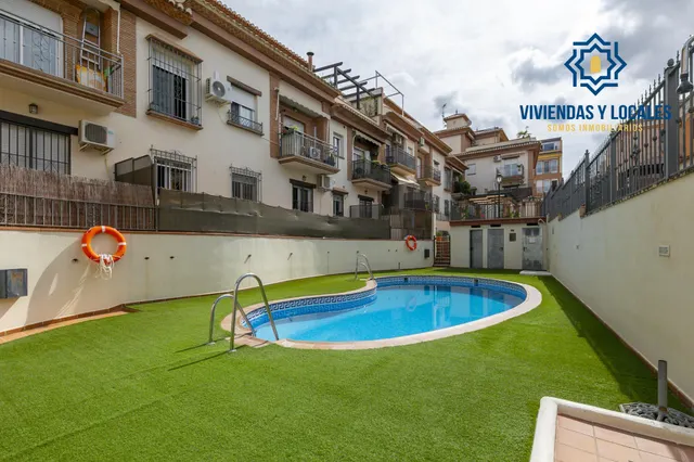 Ático en venta en La Zubia — 24