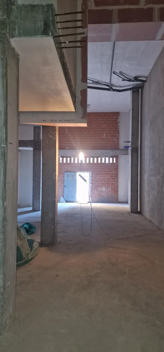 Venta o alquiler de amplio local comercial - foto 4