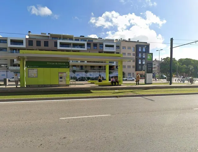 SE VENDE LOCAL EN JUAN DE BORBON - PRINCIPE ASTURIAS - foto 2