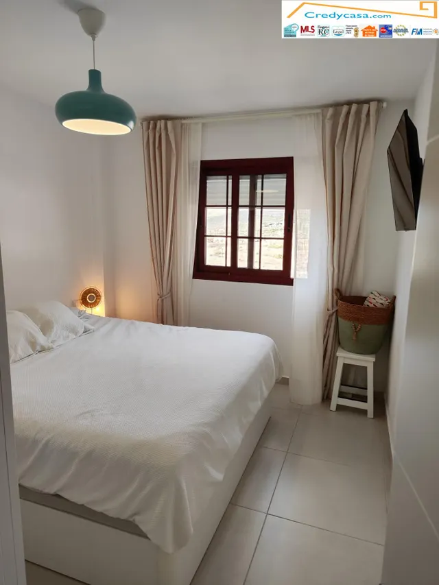 Adeje pueblo. Piso 2 habitaciones, cocina independiente, balcon con vistas, ascensor,. — 6