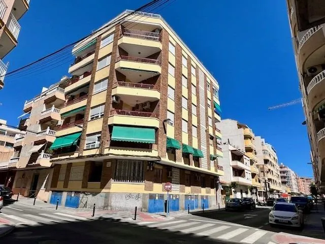 Apartamento de 3 dormitorios y 2 baños a 200 metros de Playa del Cura — 29