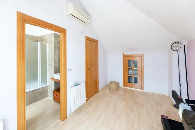 Estupenda unifamiliar junto hospital VITHAS — 28