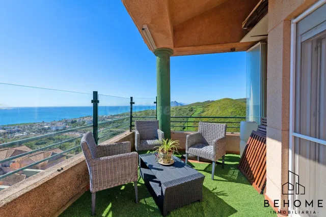 Ático dúplex en La Alcaidesa con vistas al mar y a la montañ - foto 4