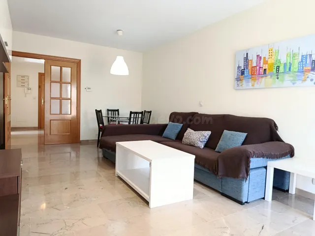 Piso de 4 dormitorios y garaje en el Parque de San José, Lor