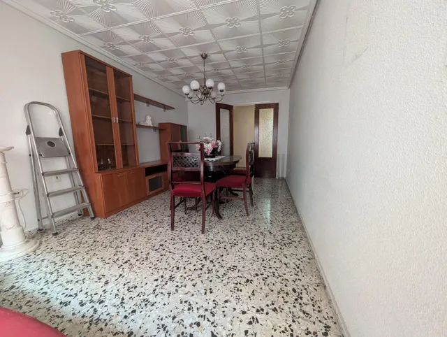 4 DORMITORIOS ,,, PISO ,, CERCA DE LA UNIVERSIDAD — 9