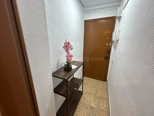 Amplio y Acogedor Piso de 4 habitaciones en el Corazón de la Ciudad — 2
