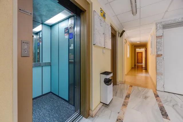 Encantador Apartamento de 2 dormitorios y 1 baño con piscina comunitaria — 26