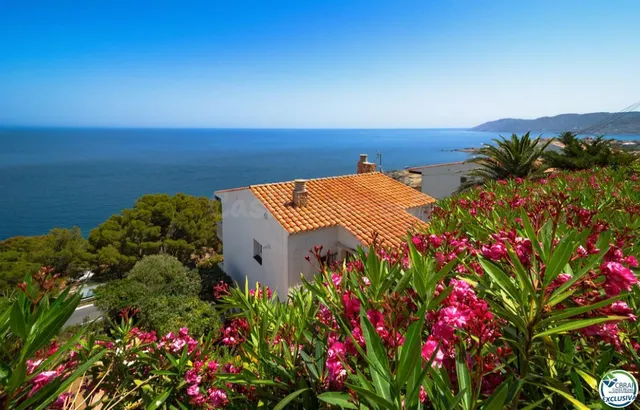 CASA EN PORT DE LA SELVA - foto 2