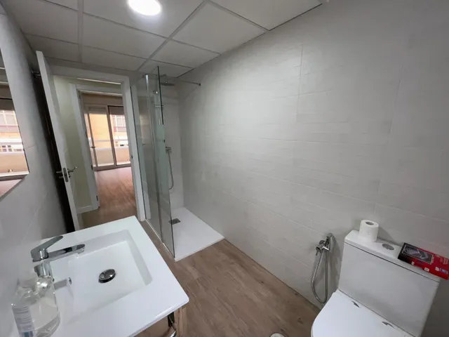 Piso recién reformado con garaje en el centro de Cáceres — 14