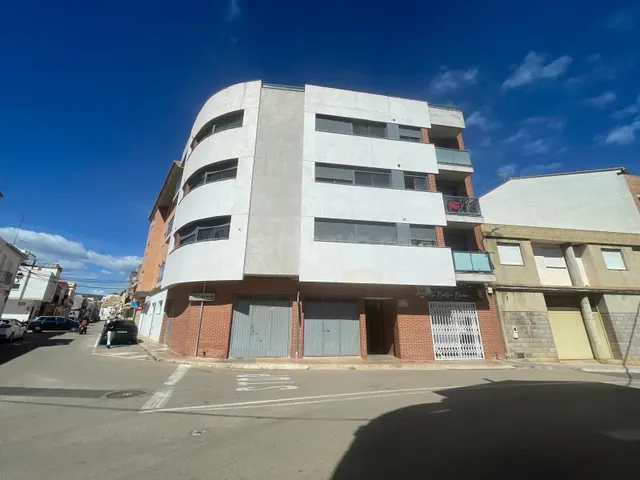 Vivienda de 2 dormitorios en el centro de Faura