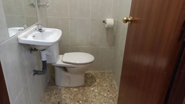 MAGNIFICO LOCAL ZONA ARENAL. VENTA POR JUBILACION. — 12
