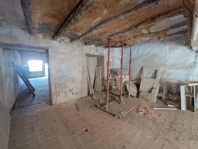 Casa de pueblo en venta en Masllorenç a REFORMAR, con 236 m2 — 8